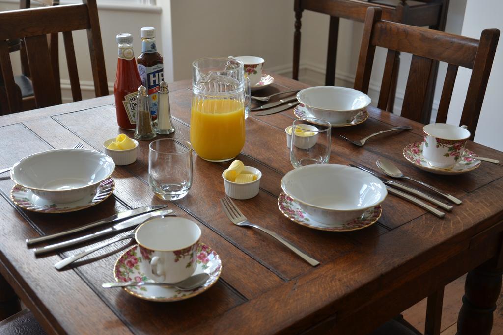 The Retro Bed & Breakfast Canterbury Exterior photo
